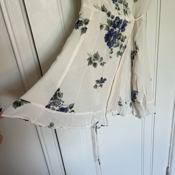 Reformation White and Blue Floral Wrap Dress - Picture 5 of 7